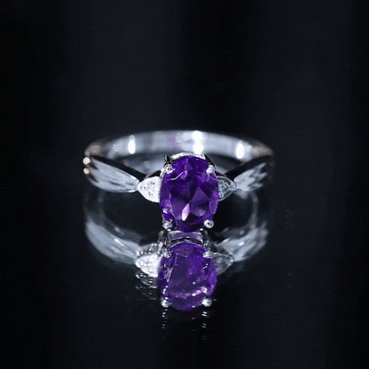1 Carat Amethyst Oval Engagement Ring with Diamond