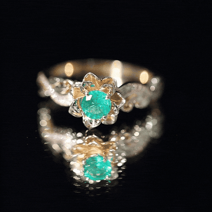 Natural Emerald Flower Engagement Ring with Diamond