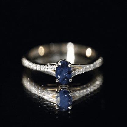 Natural 0.6 Carat Blue Sapphire Minimal Engagement Ring with Diamond Split Shank