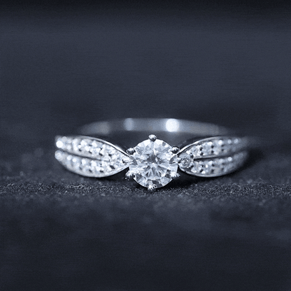 Elegant Round Moissanite Engagement Ring with Side Stones