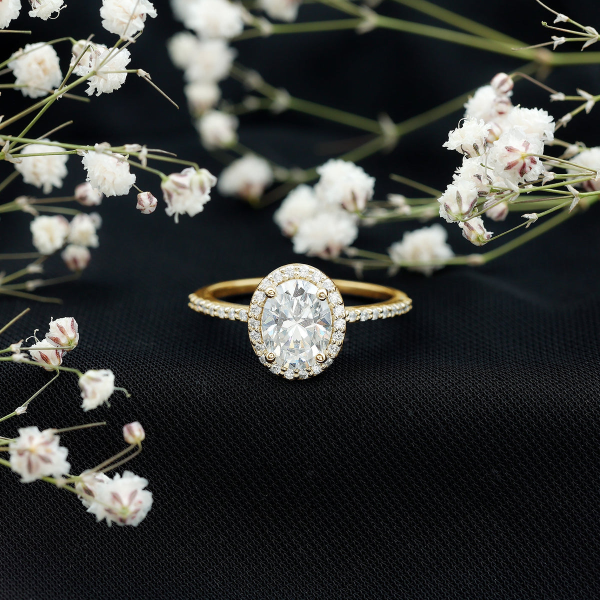 Oval Brilliant Cut Moissanite Classic Engagement Ring