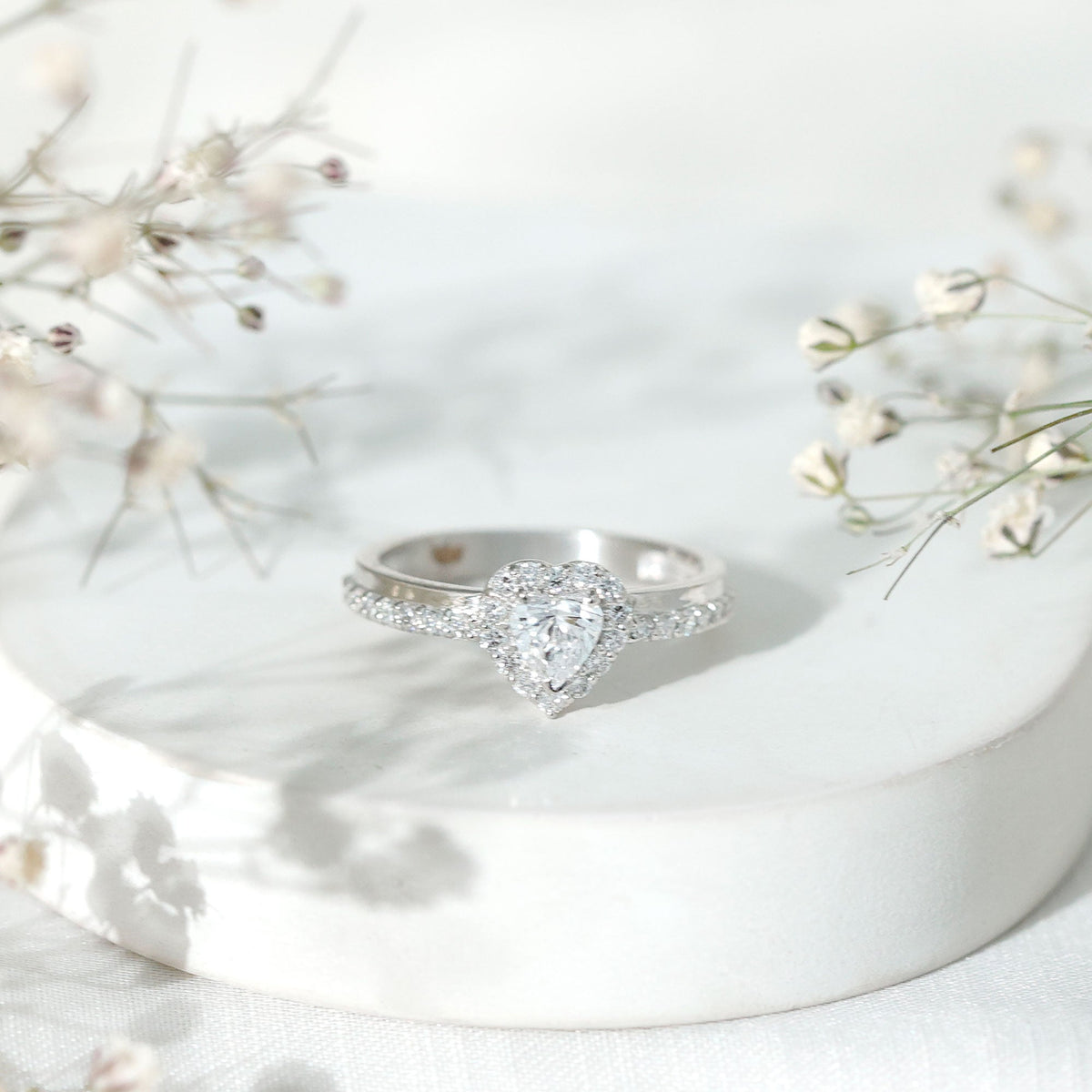 Heart Shape Lab Grown Diamond Engagement Ring with Halo