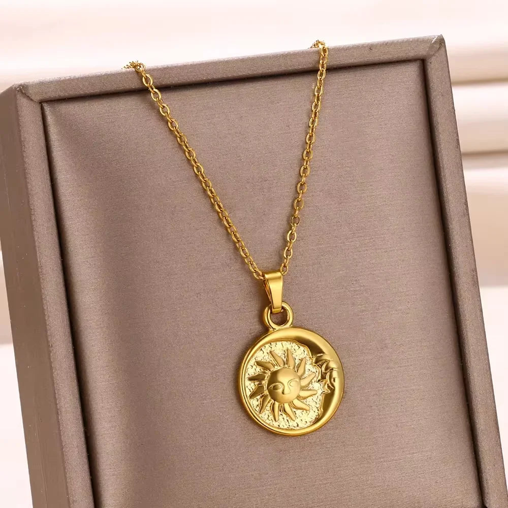 Stainless Steel Sun Sunflower Pendant Necklace For Women Gold Color Round Charm Clavicle Chain Necklaces Fashion Jewelry Gift