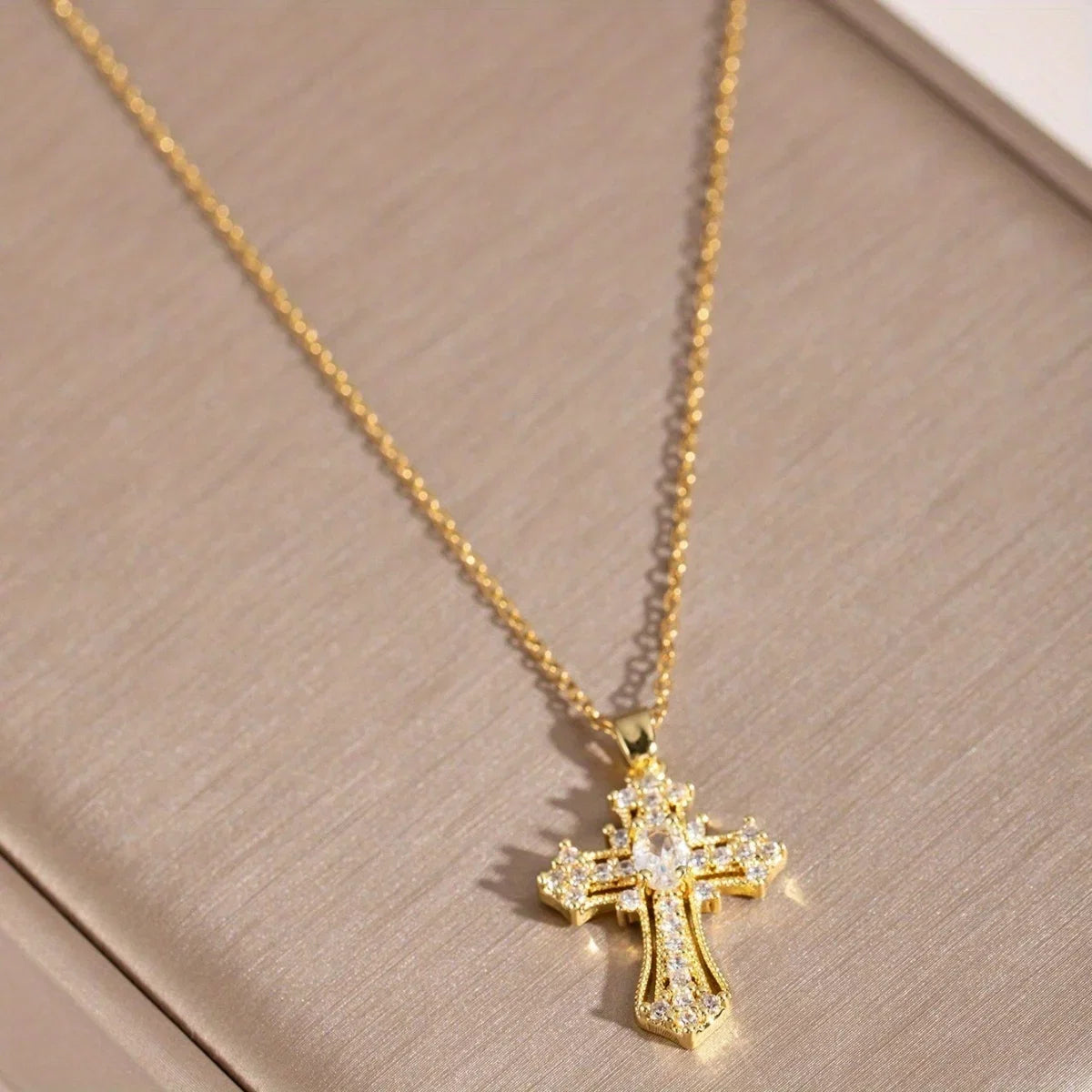 1Pcs Cross Necklace Pendant Religious Blessing Stainless Steel Sturdy Gold Necklace Water Diamond Inlay Trendy Fashion