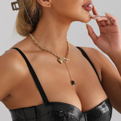 Europe And the United States Metal chain Fringe Heart Pendant Collar OT Buckle Creative Simple Fashion Necklace Ladies