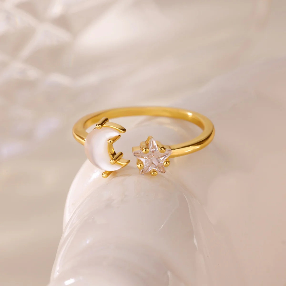 Vintage Ancient Greek Arethusa Goddess Coin Rings For Women Imitation Pearl Zircon Moon Stainless Steel Ring Fashion Jewelry
