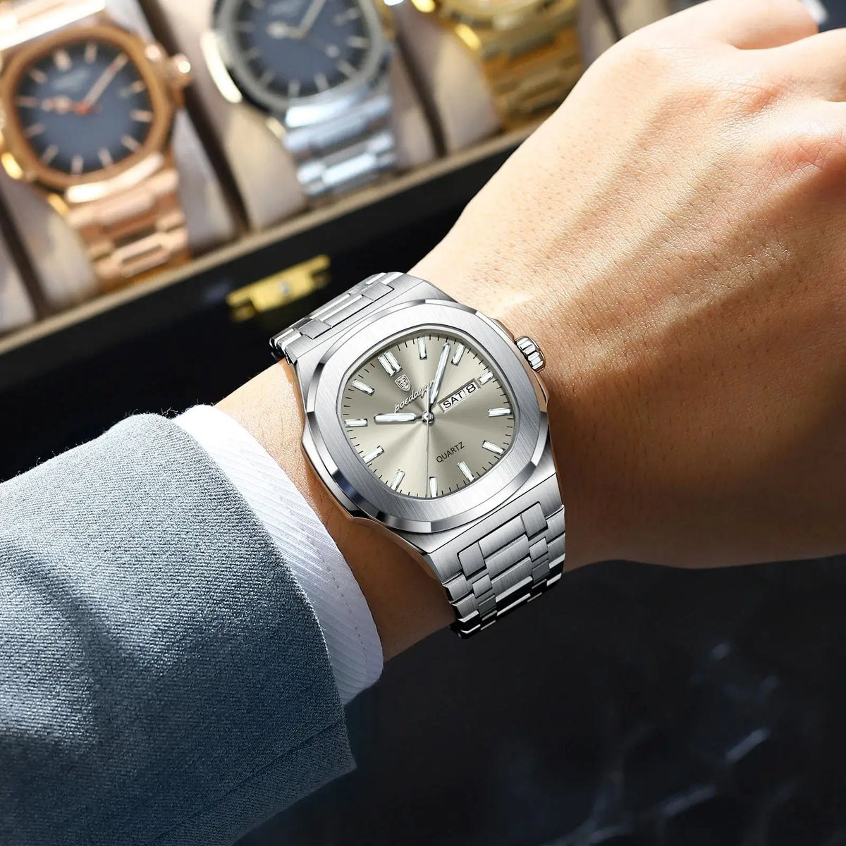 POEDAGAR Trendy Casual Wristwatch For Men Week Date Stainless Steel Man Watch Luminous Waterproof Luxury Quartz Men Watches+Box