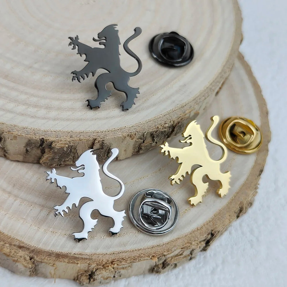 New upright lion men's lapel pin, 316L stainless steel gold-plated badge, black brooch for suit accessories, gift for father