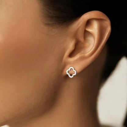 New Fashion Leaf Hollow Zircon Stud Earrings for Women Elegant Niche Triple Flower Earrings Party Jewelry Gift