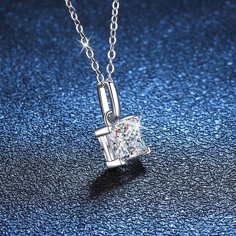 NeeTim 1ct Princess Cut Moissanite Necklace Pendant S925 Sterling Silver Party Wedding Dimond Necklaces For Women Certified