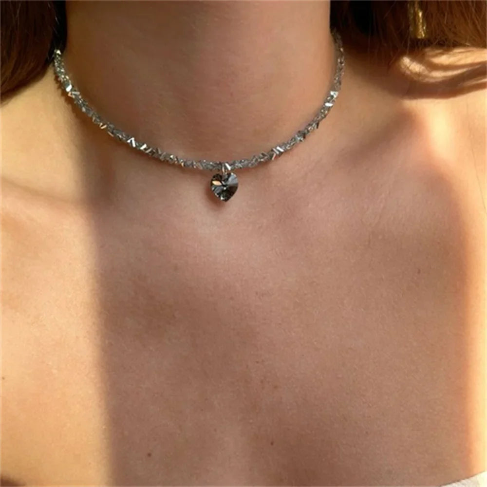 Fashion Vintage Sexy Zircon Heart Pendant Necklace For Women Female Boho Geometric Baroque Transparent Crystal Chain Jewelry