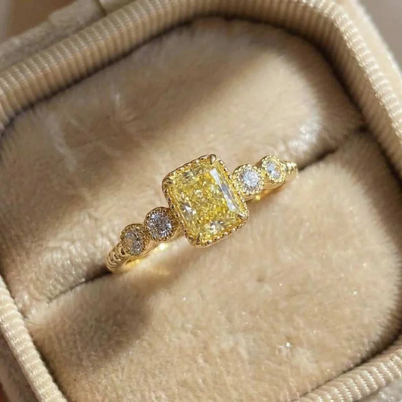 925 Sterling Silve Geometric Yellow Cubic Zirconia Women Rings Gorgeous Wedding Accessories Anniversary Party Female Jewelry