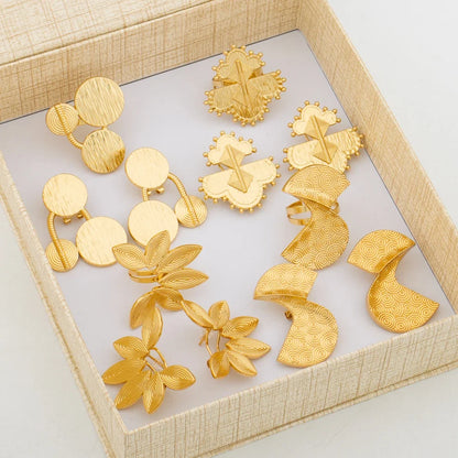 Trend Earrings and Ring Jewelry Set with Gifts Box 18k Gold Plated Clip Earrings and Finger Ring Set for Party Engagement Bride
