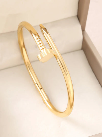1PC 18K Gold Plated Stainless Steel Stackable Bracelet with Chain And Clover Design Fashion Accessory for Women Casual Wear
