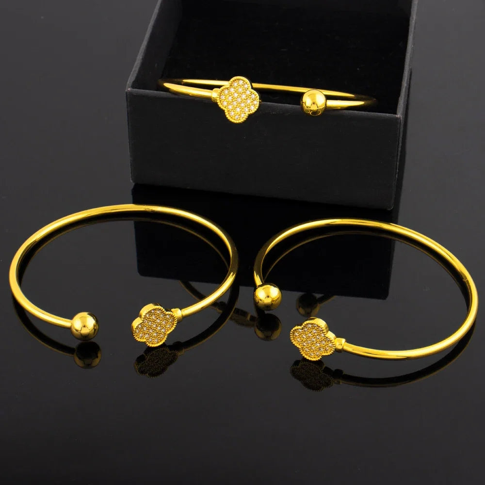 New Design Classic Luxury Stainless Steel Shiny Zircon Clover Bracelets Elegant Temperament For Women's Daily Wear Jewelry Gifts