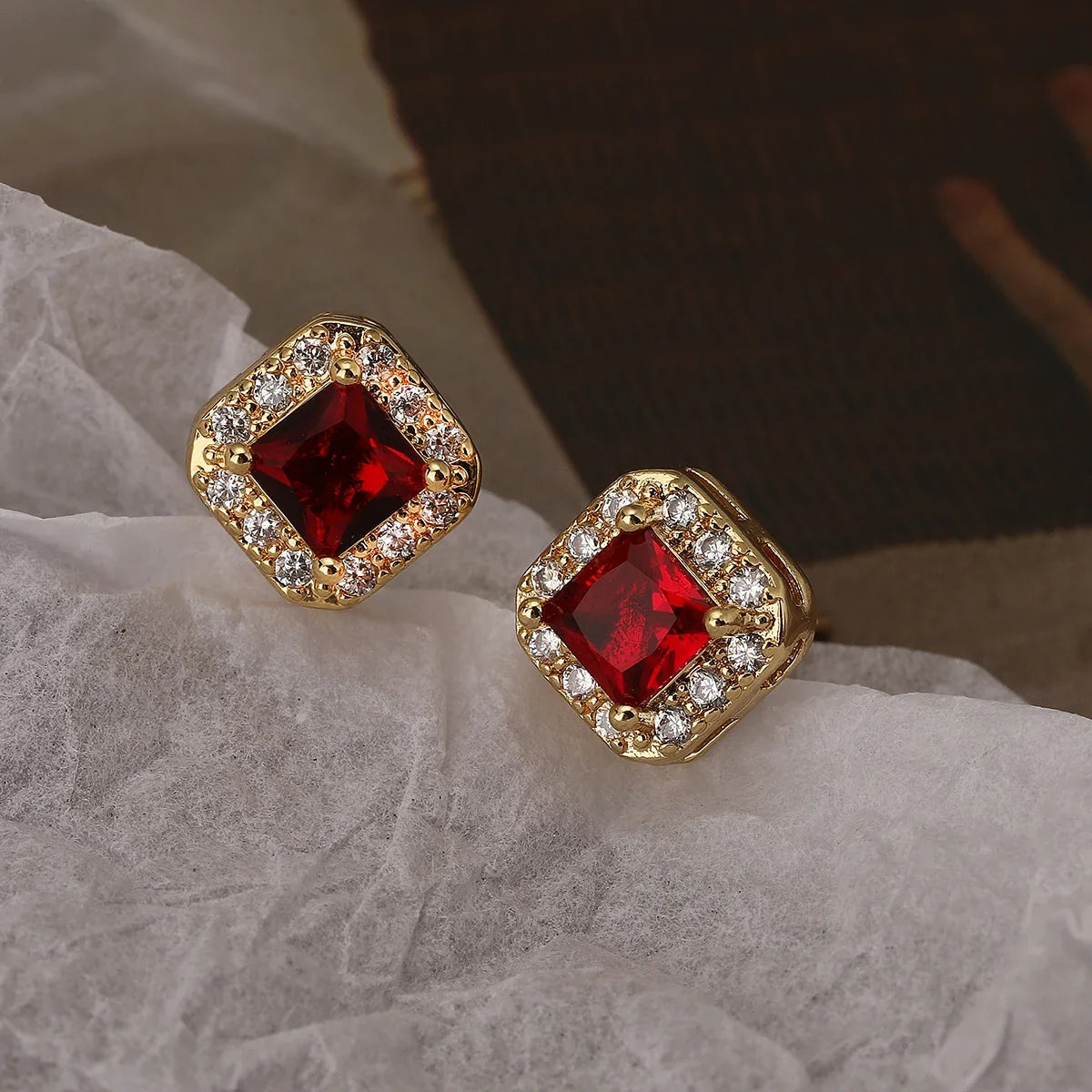 NEWBUY Red/White/Blue/Pink/Green 5 Colors Crystal Square Stud Earrings For Elegant Women Gold Color CZ Wedding Jewelry