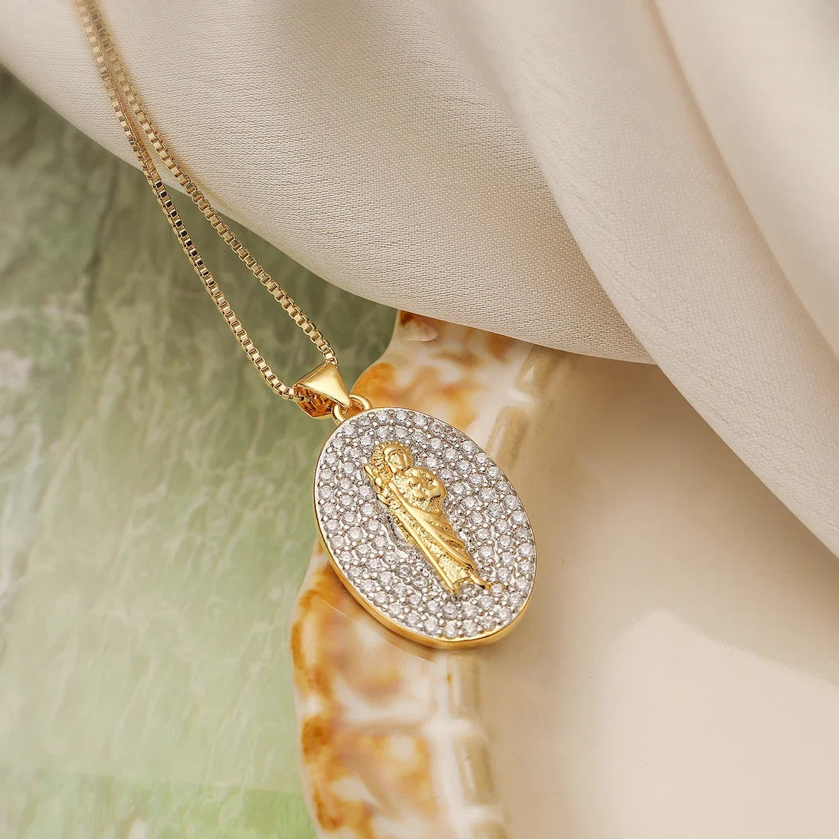 NEWBUY 2025 New Trendy Silver/Gold Mix Color Shiny AAA CZ Inlay Virgin Mary & Priest Pendant Necklaces