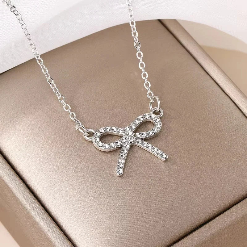 Fashion Rhinestone Bow Pendant Necklace For Women Exquisite Zircon Bowknot Choker Necklaces Office Party Jewelry Lady Gifts
