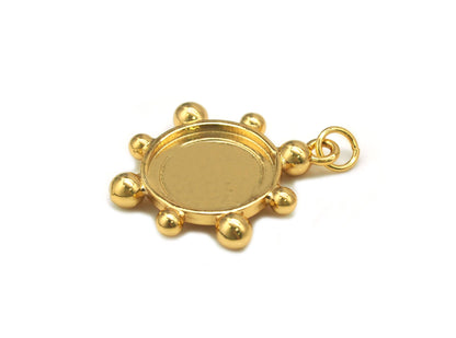 Enamel Round Flower Pendant, Sku#JD28