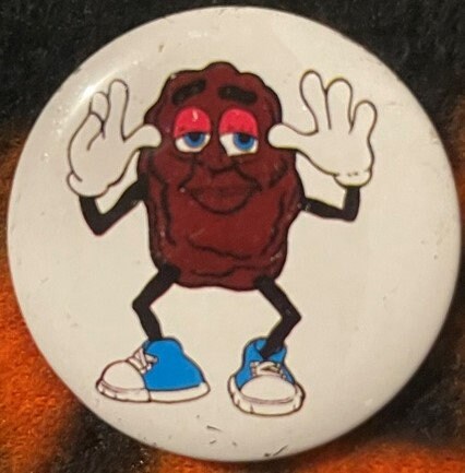 Vintage 1987 California Raisins Complete Pinback Button Set CALRAB Licensed 9 Piece Claymation Advertising Character Pins 📌