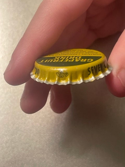 Vintage Grapefruit Drink 🍊 Bottle Cap Seven-Up Bottling Co Hagerstown MD Lithographed Crown Mid-Century Soda