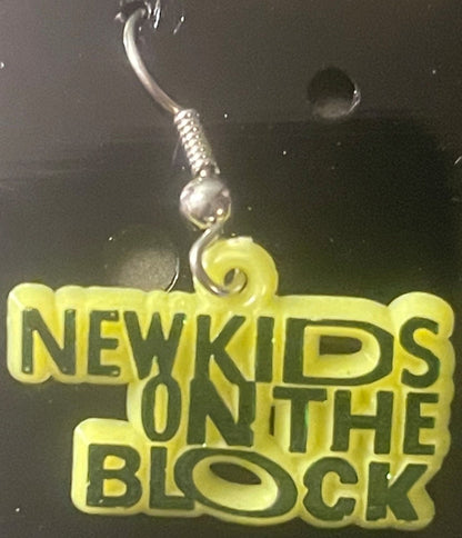 Vintage 1991 New Kids on the Block Earrings — Yellow Variant — Original ButtonUp Card NOS 🎤