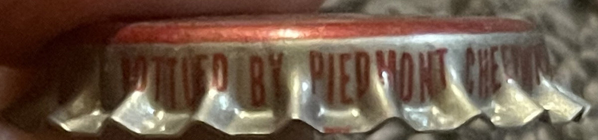 Vintage NOS Caravan Strawberry Soda Bottle Cap 🍓 Piedmont Cheerwine • NC • 1970s