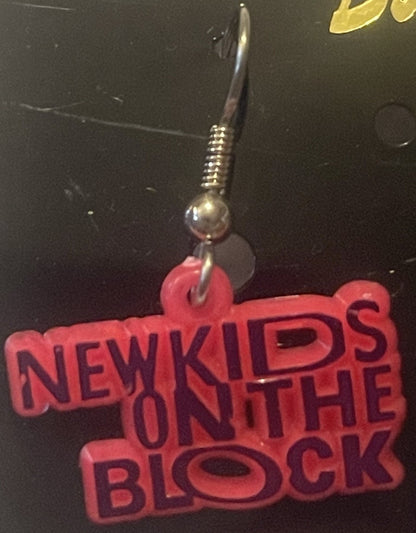 Vintage New Kids on the Block Dangle Earrings 🥃 NKOTB Pink Logo Charms on Original Button-Up Display Card, Boy Band Fan Jewelry