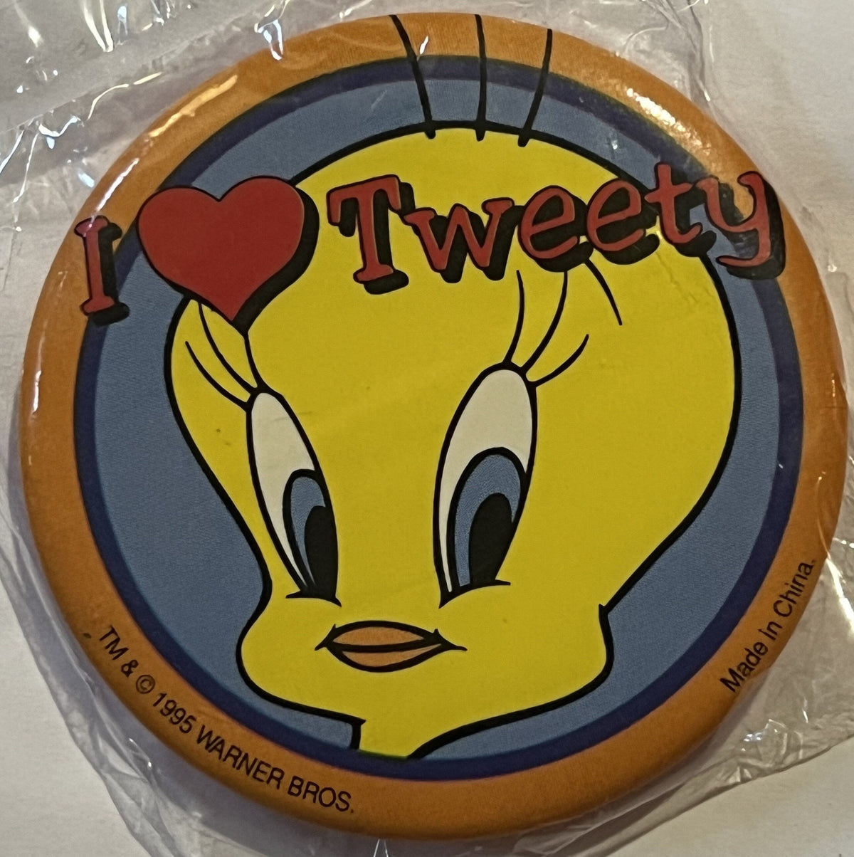 Vintage 1995 Looney Tunes Pin 📌 I love Tweety Bird, Unopened in Package!