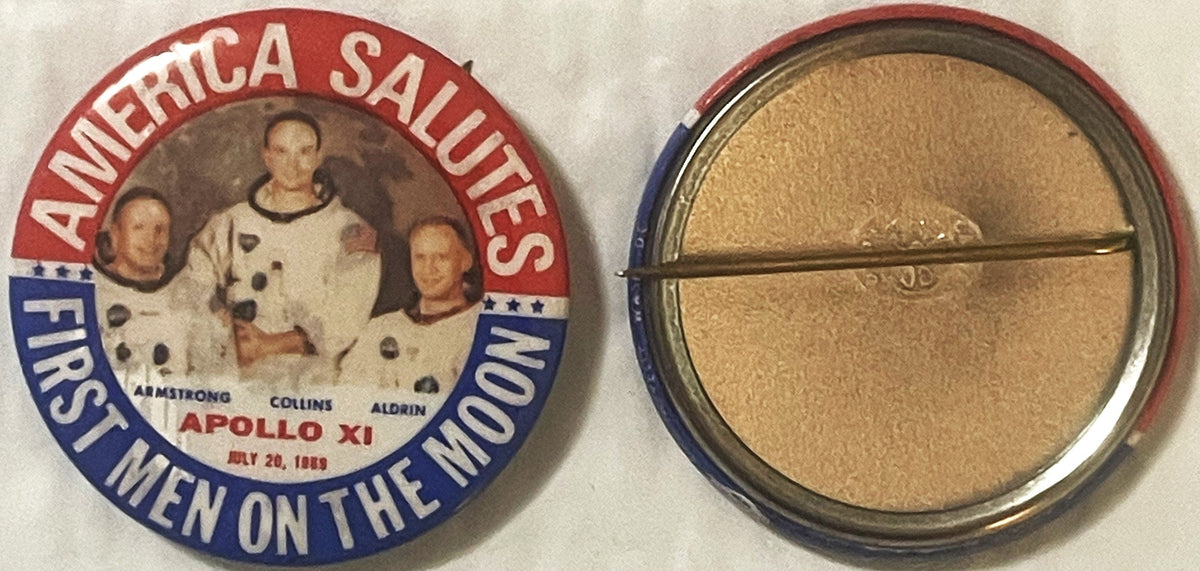 Vintage Apollo 11 Pinback Button "First Men on the Moon" Armstrong Collins Aldrin NASA Space Commemorative NOS 📌