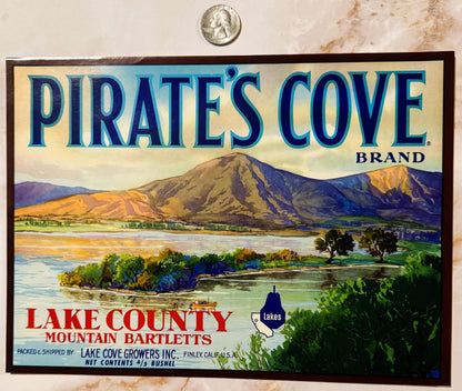 Vintage 1950s Pirate's Cove Brand Mountain Bartletts Crate Label — Lake Cove Growers Inc., Finley Lake County CA
