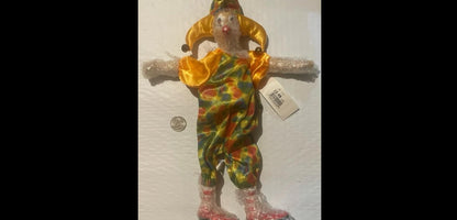 Vintage 1981 Porcelain Clown Doll Brings Circus Magic to Collectors