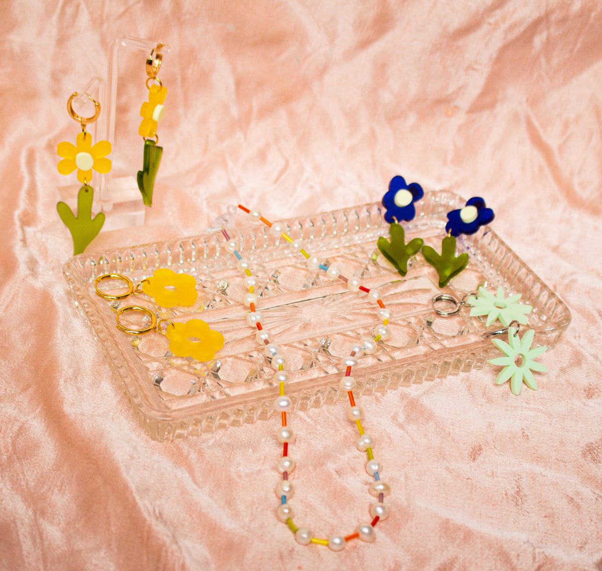 Rainbow Pearl Necklace