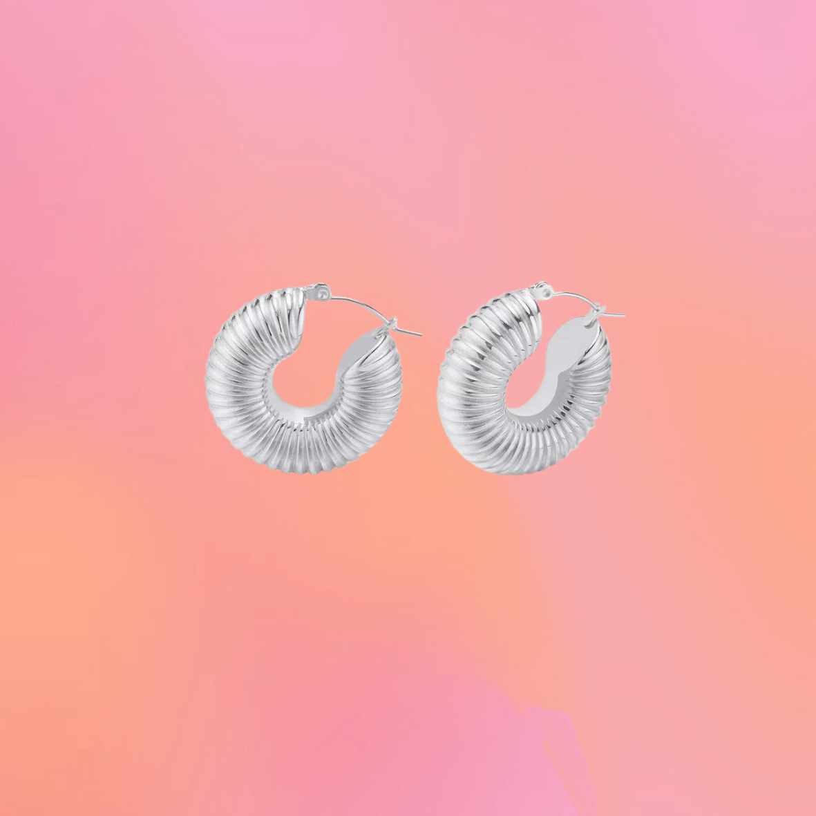 Chunky Ribbed Titanium Hoop